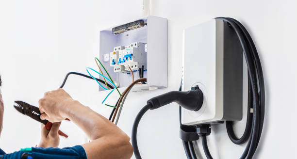 Best Licensed Electrician  in Edgewood, FL